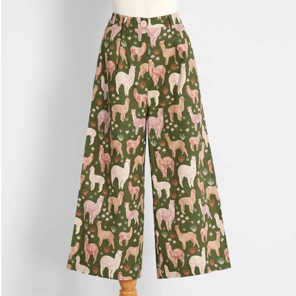 Princess Highway x ModCloth Valley of Llamas Culottes Green AU 6 US 2 - Picture 1 of 9